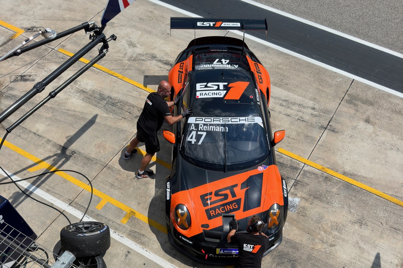 EST1 Racing triumphs in the GT CUP OPEN in Paul Ricard